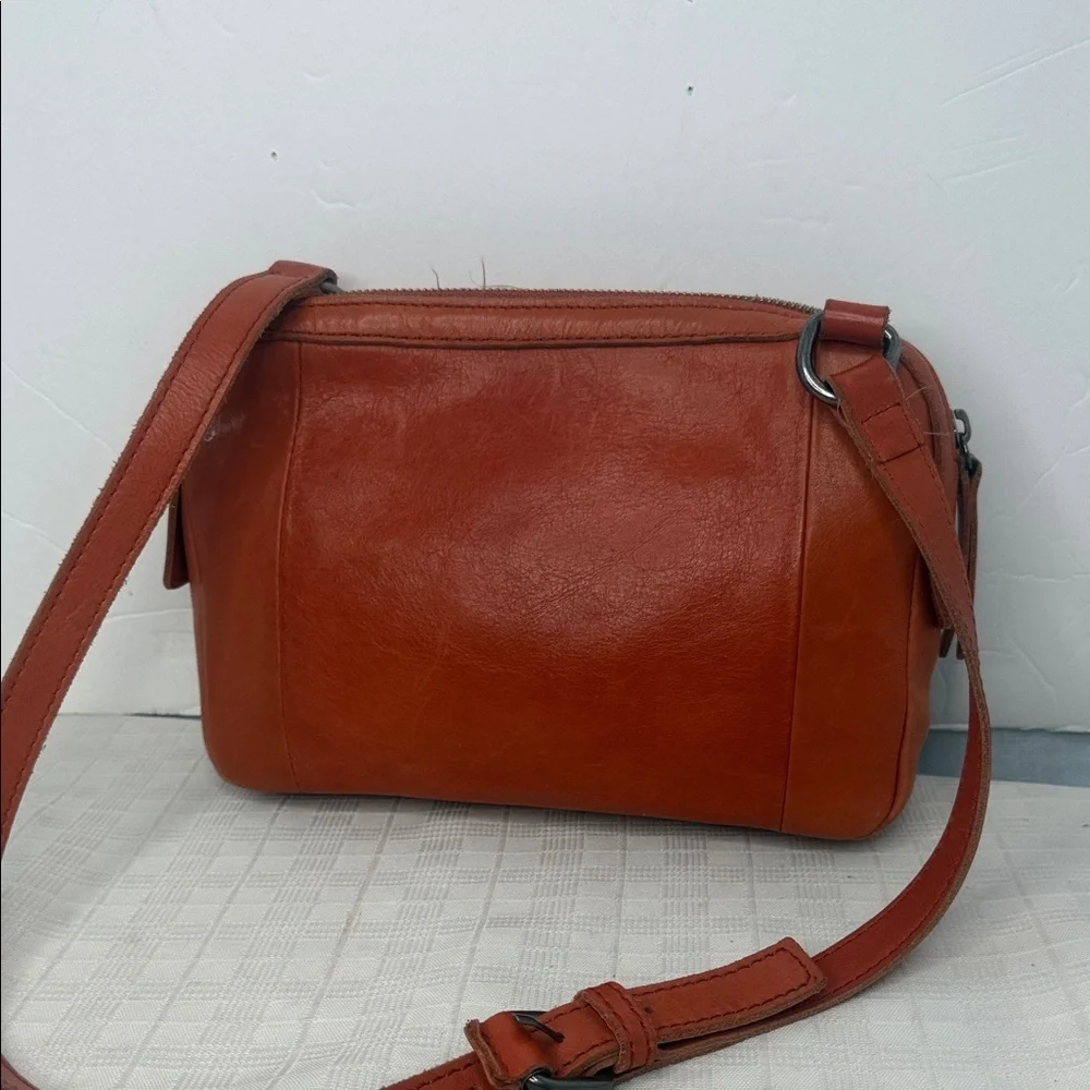 Men's Leather Crossbody Bag - Brown